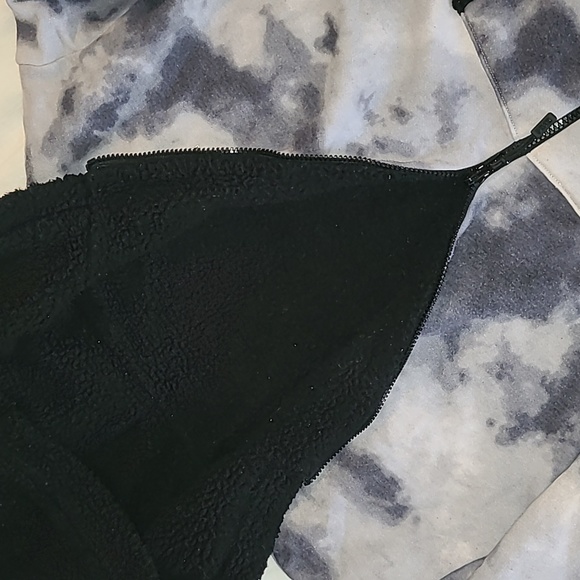 RARE PINK Victoria's secret black and white sequin reversible zip up - Picture 16 of 16